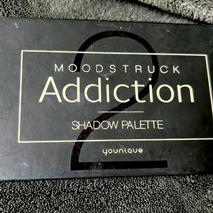 Moodstruck Addiction Shadow Pallet 2